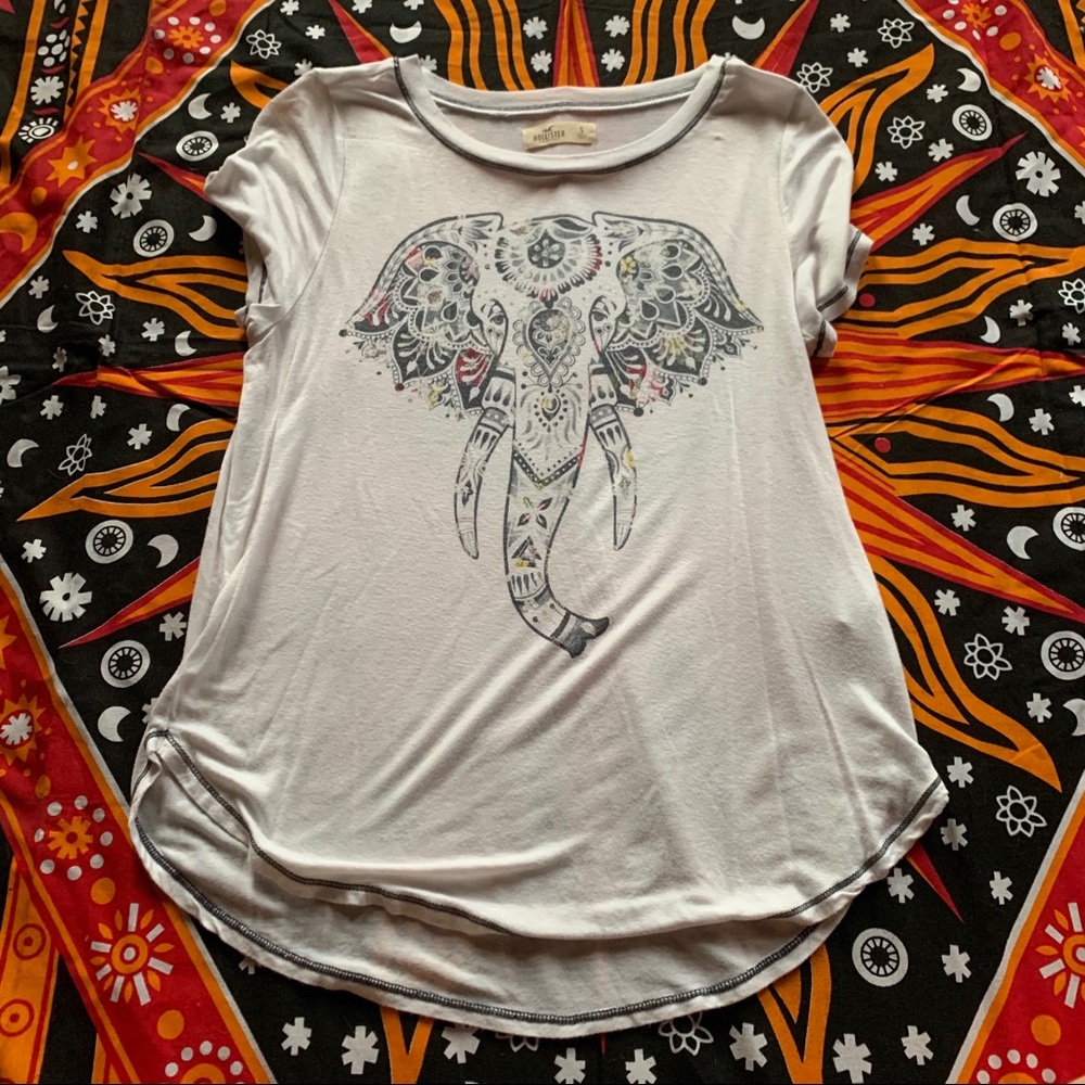 Hollister Elephant T-shirt